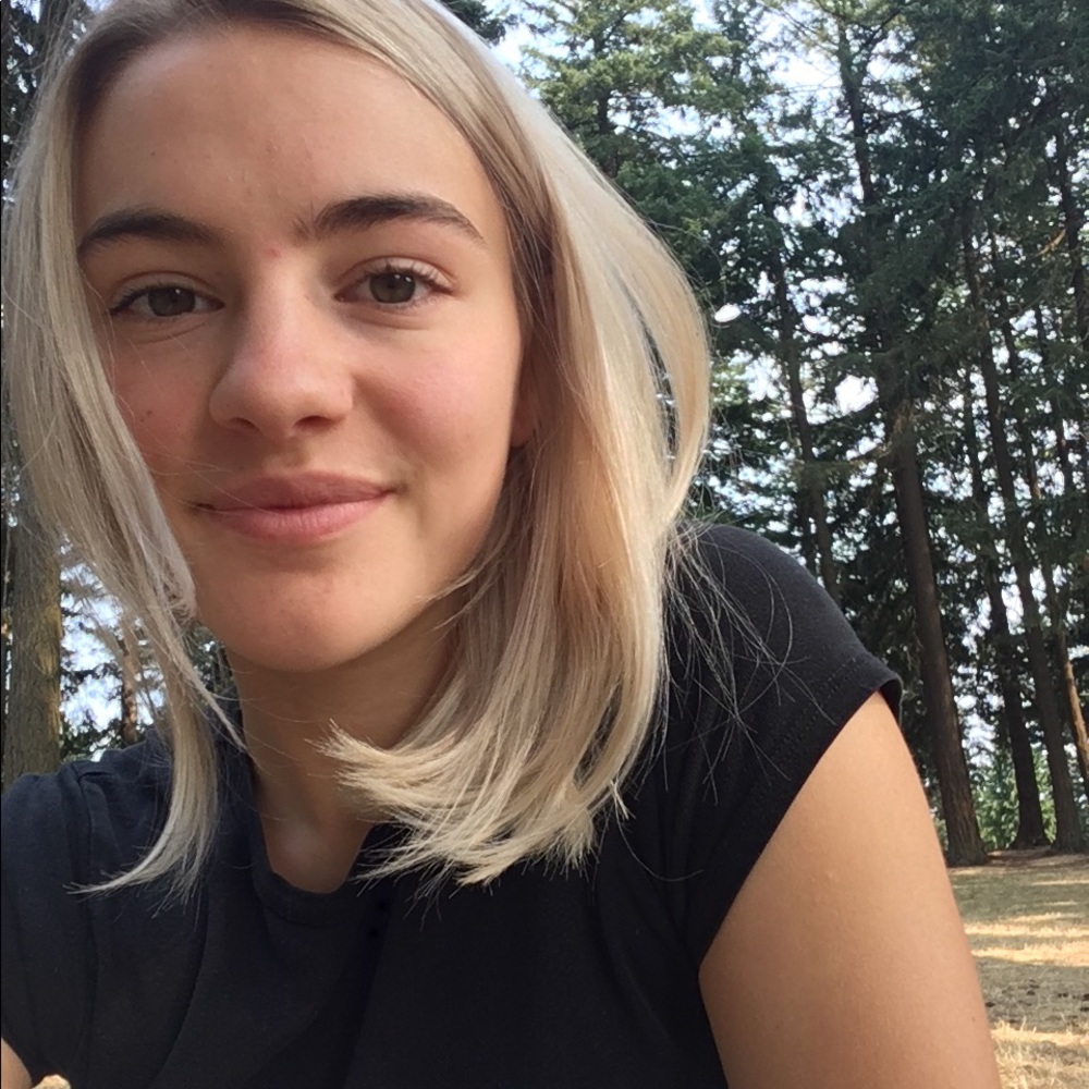 Meet your Posher, Lizzie